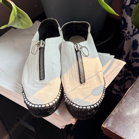 Alexander Wang White Leather Zipper Flats - Picture 1 of 3